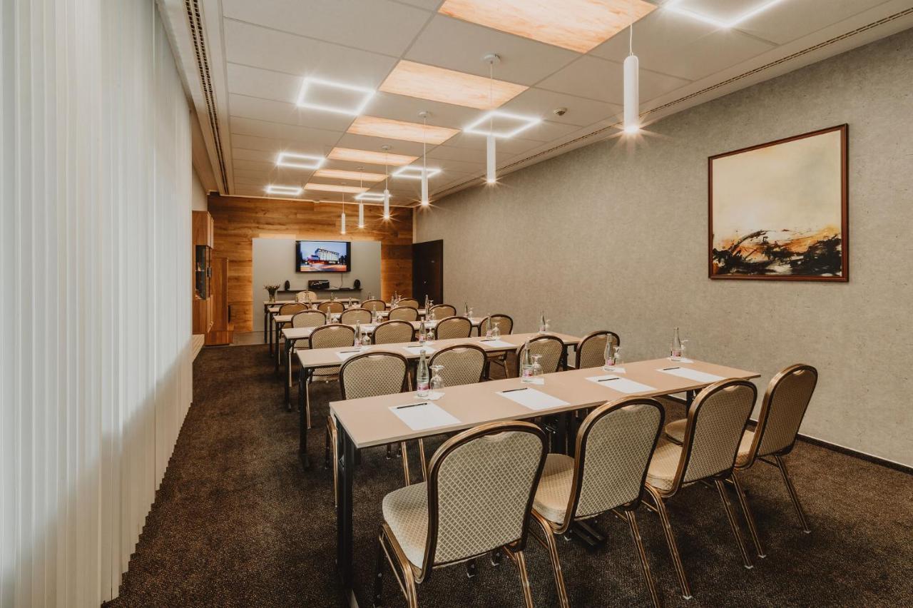 Hotel Turiec Martin Extérieur photo